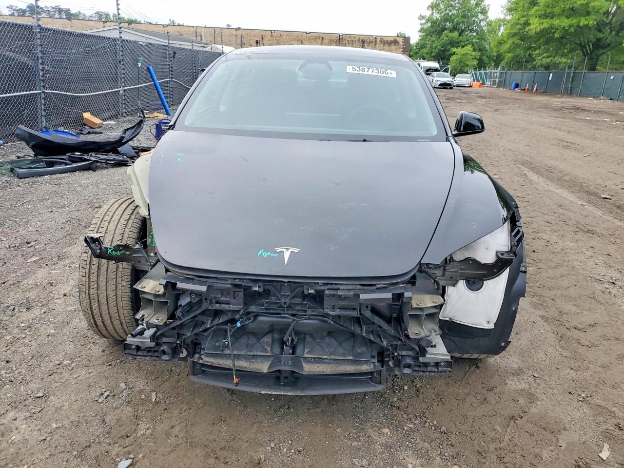 2024 Tesla Model 3 - Фото 5