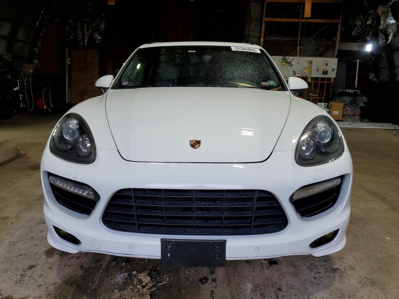 2013 Porsche Cayenne Gts - Image 5