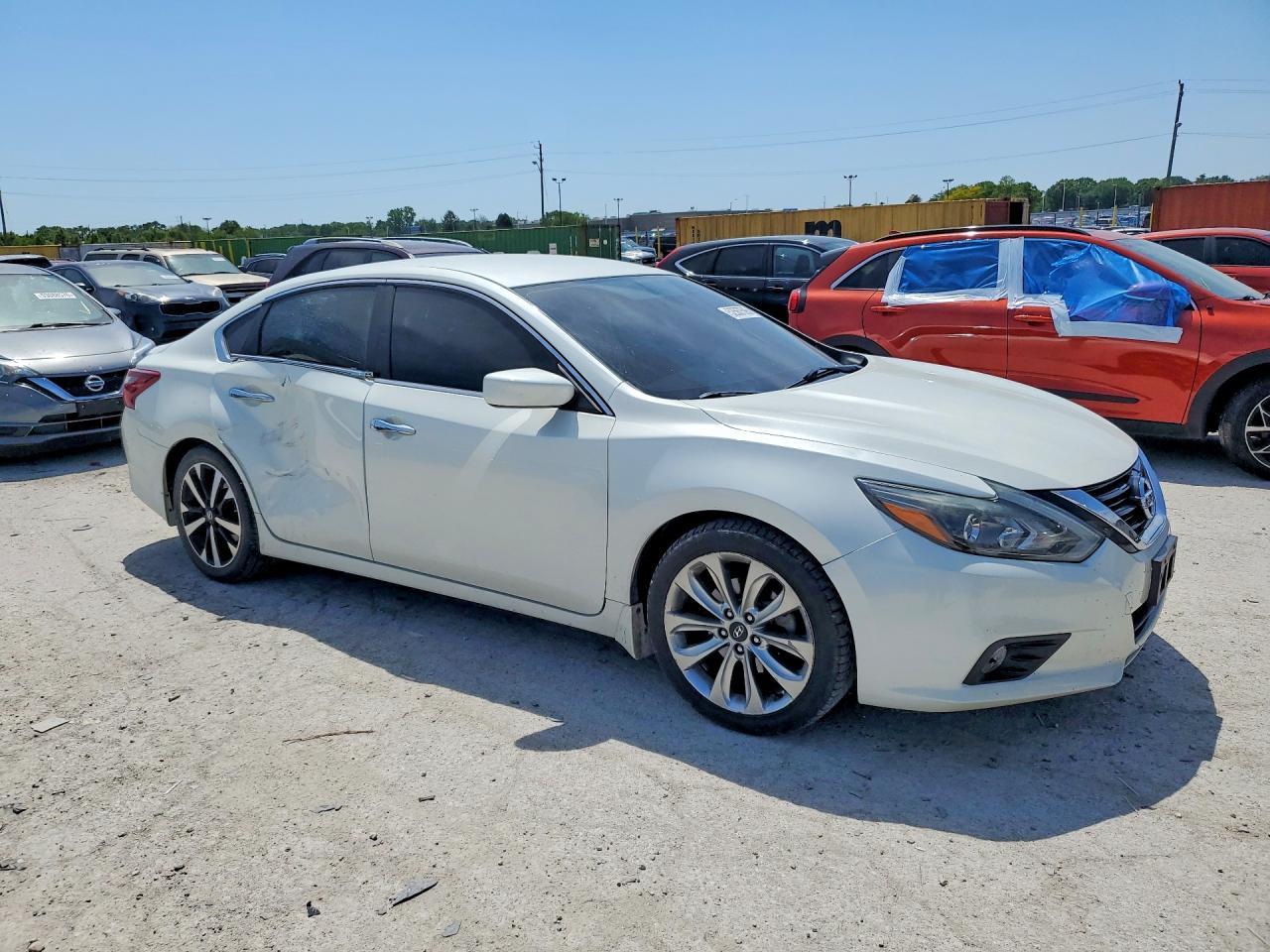 2018 Nissan Altima 2.5 Sr - Image 4
