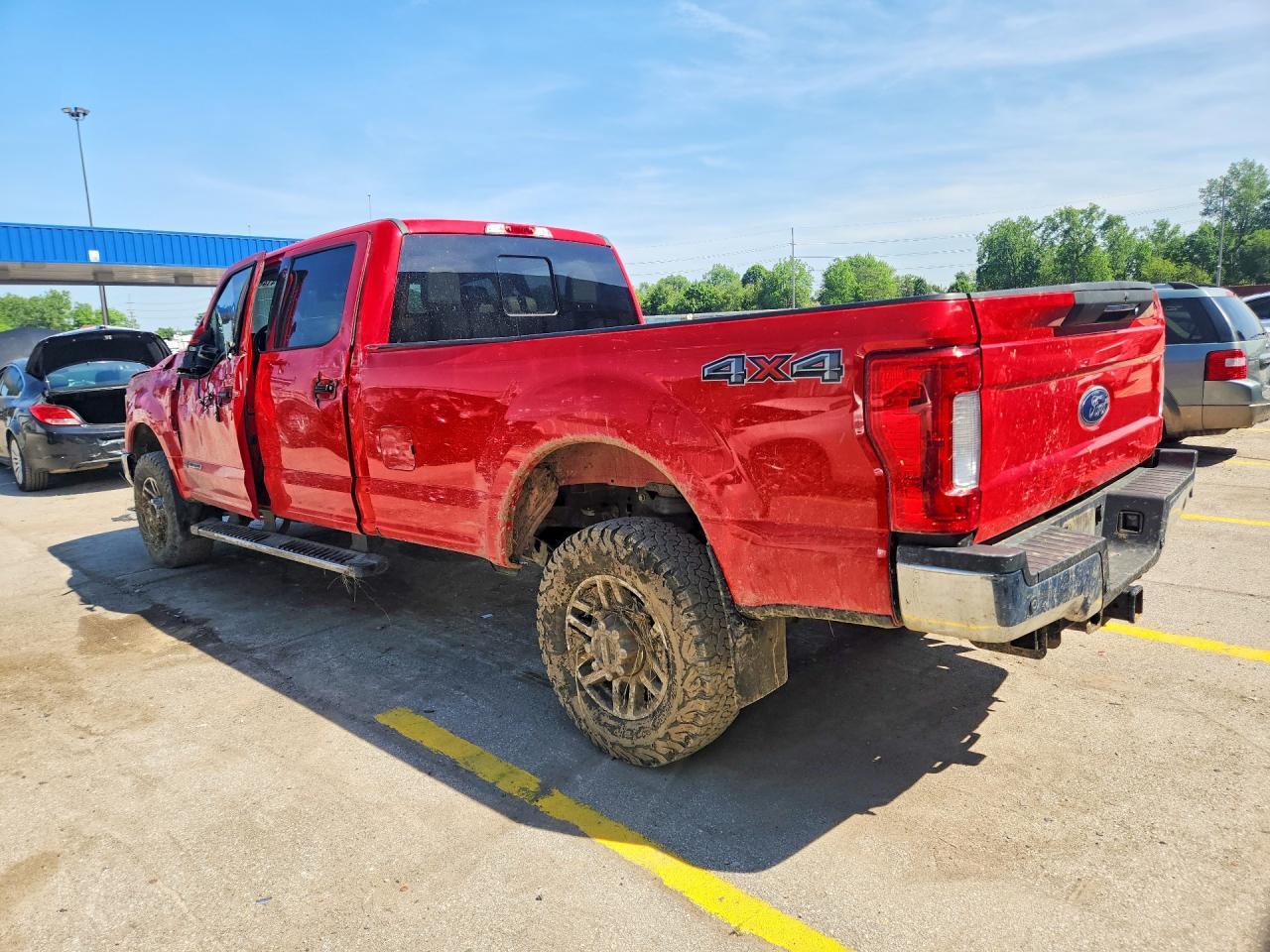 2019 Ford F350 Super Duty - Фото 2