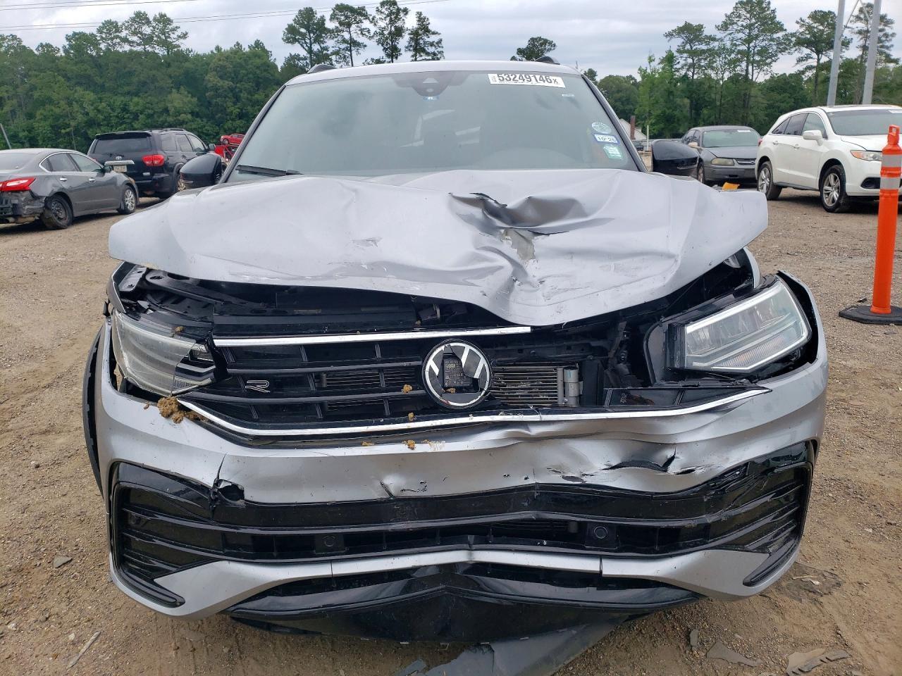 2024 Volkswagen Tiguan Se R-Line Black - Image 5