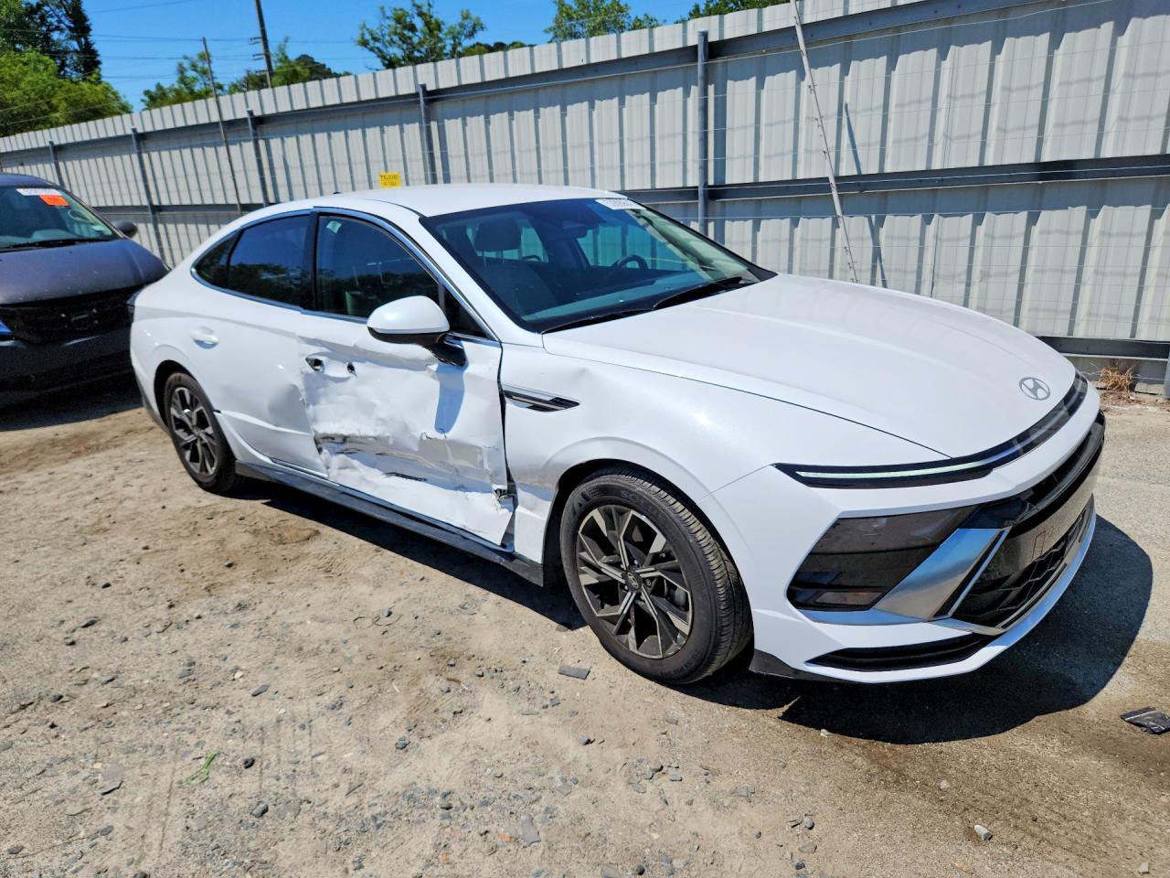 2025 Hyundai Sonata Sel - Image 4