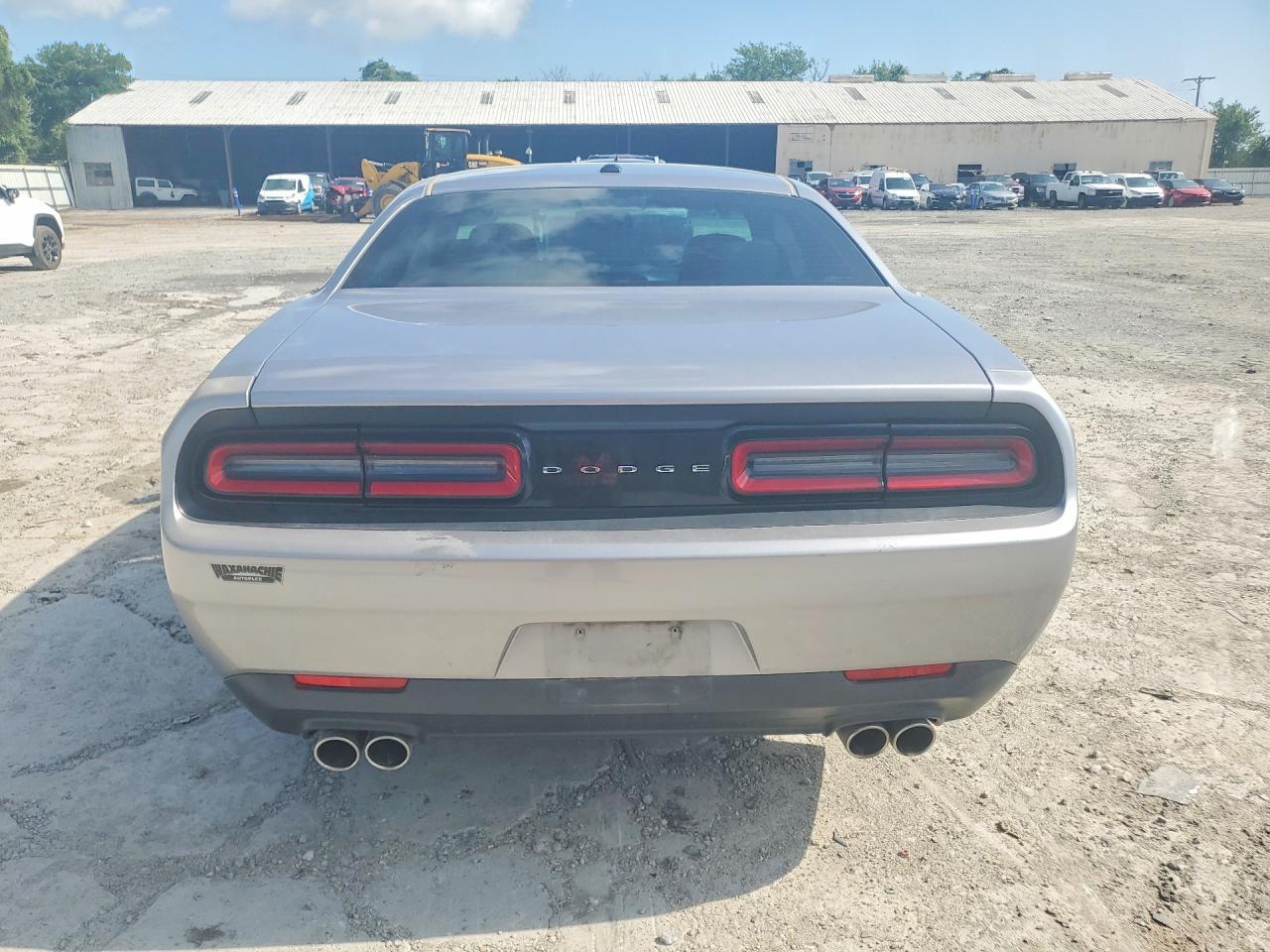 2017 Dodge Challenger Sxt - Image 6