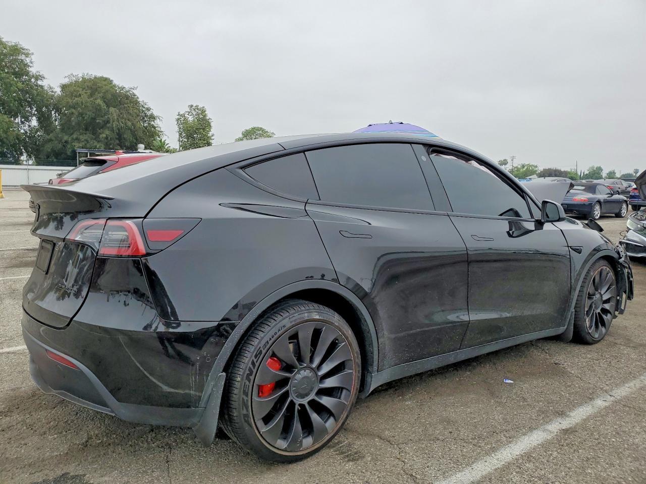 2022 Tesla Model Y - Image 3