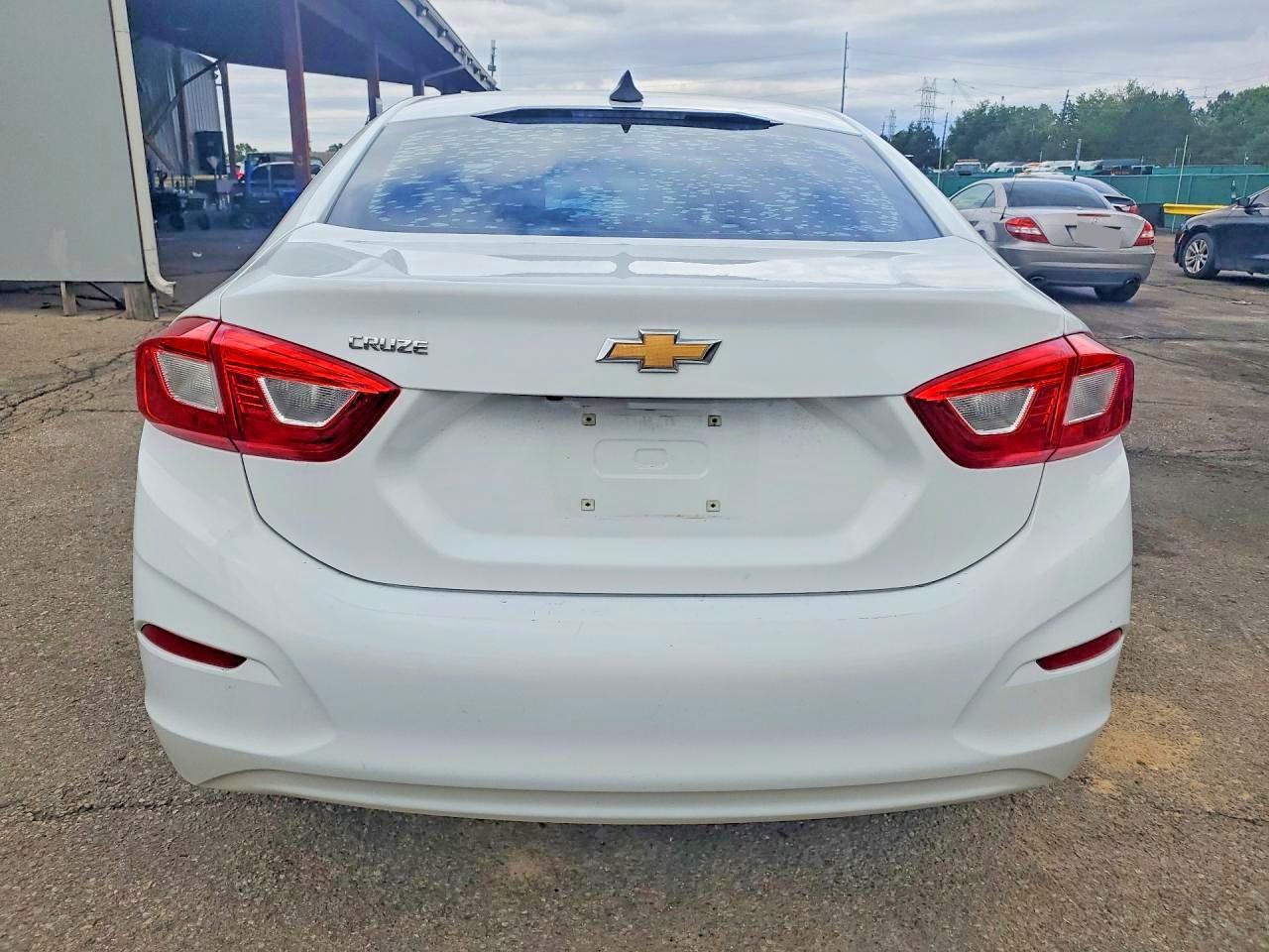 2016 Chevrolet Cruze L Manual - Фото 6