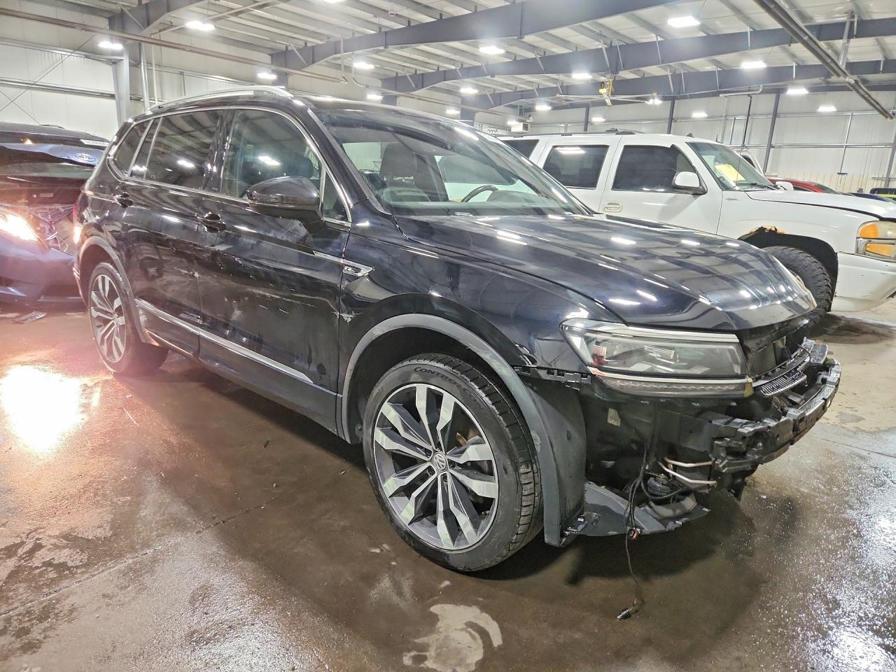 2021 Volkswagen Tiguan Sel Premium R-Line - Фото 4