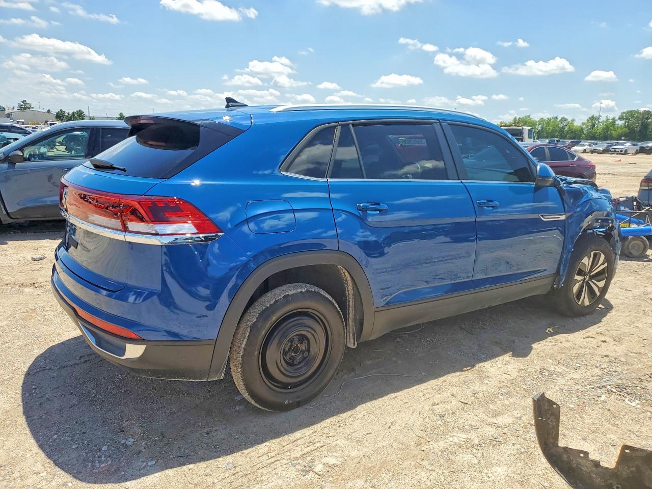 2025 Volkswagen Atlas Cross Sport Se - Фото 3