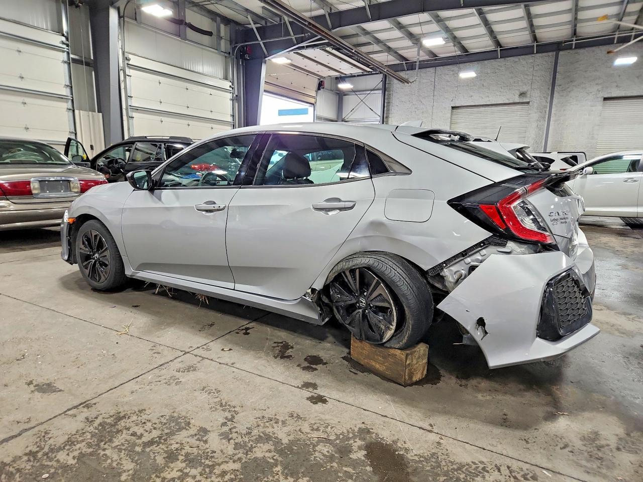 2018 Honda Civic Ex - Image 2