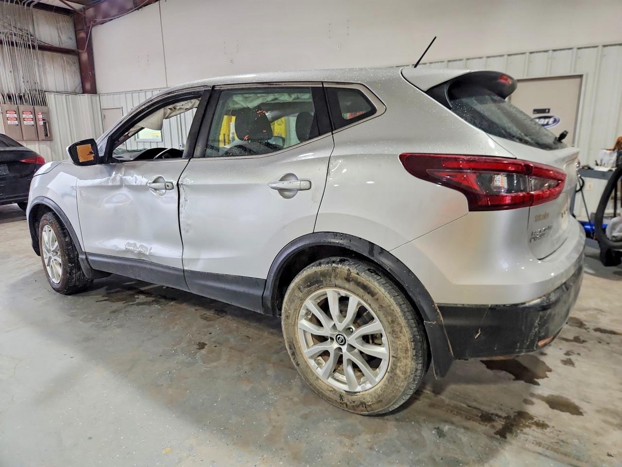 2021 Nissan Rogue Sport S - Image 2