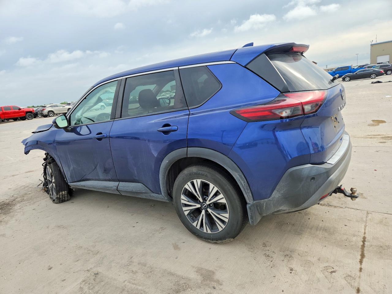 2022 Nissan Rogue Sv - Фото 2