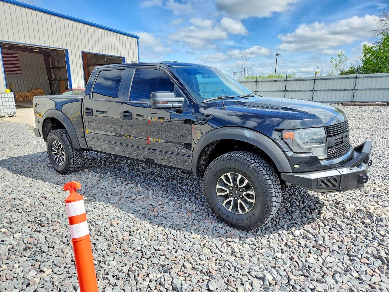 2013 Ford F150 Svt Raptor - Image 4
