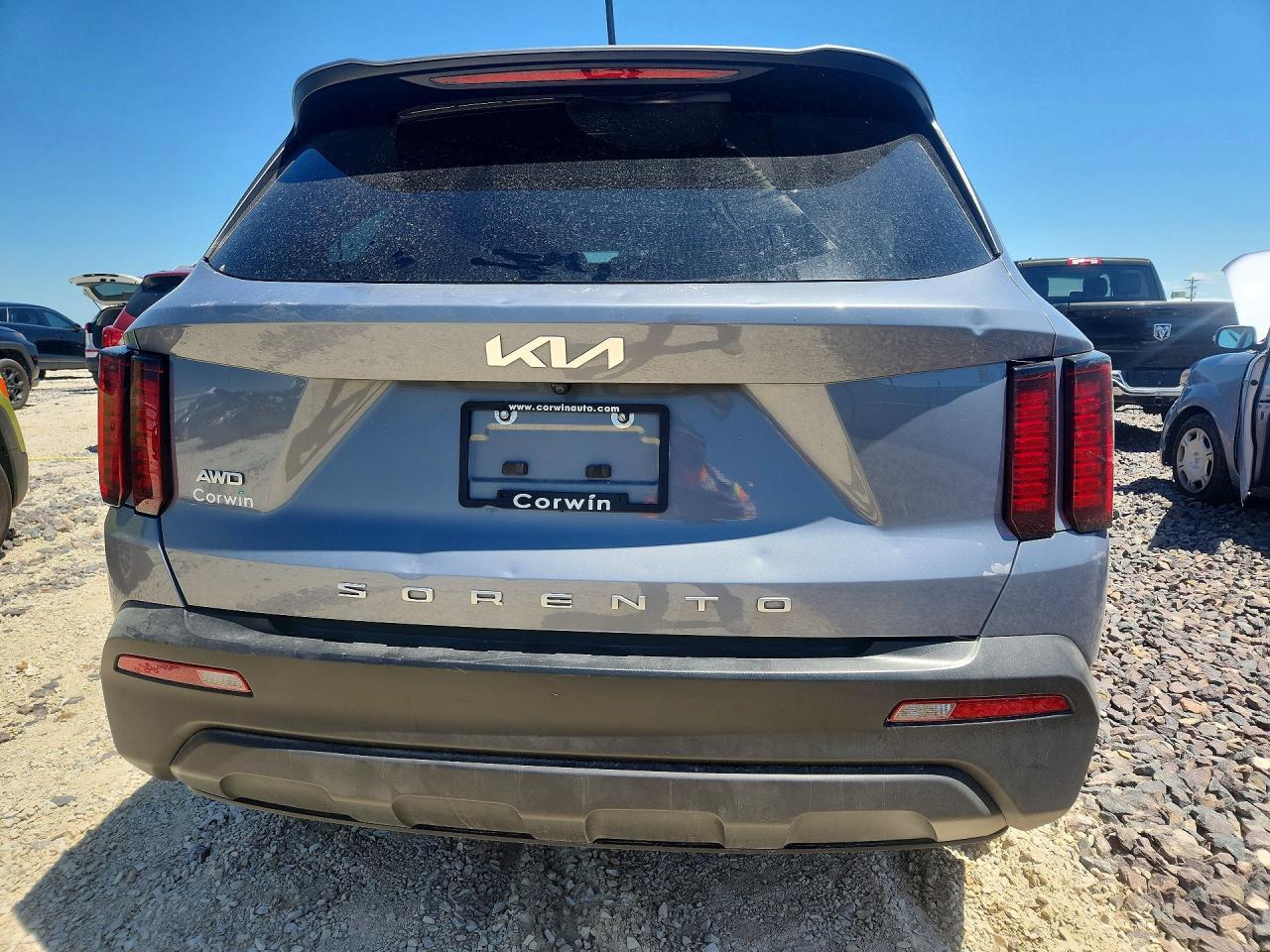 2022 Kia Sorento Lx - Image 6