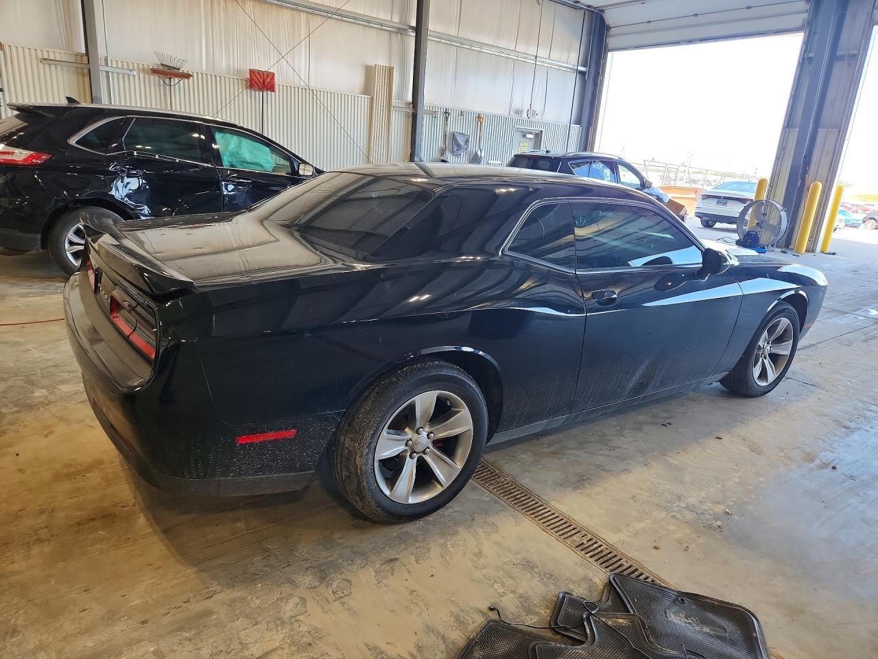 2016 Dodge Challenger Sxt - Фото 3