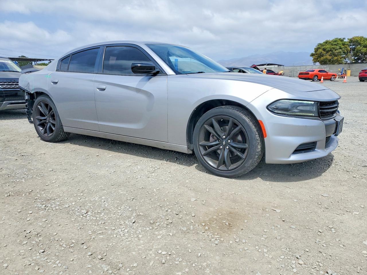 2017 Dodge Charger Se - Image 4