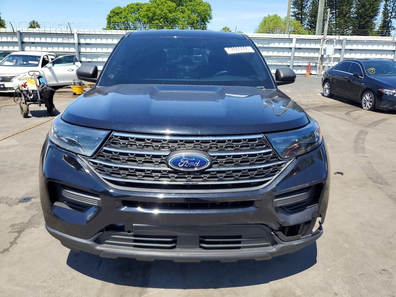2022 Ford Explorer Police Interceptor - Фото 5