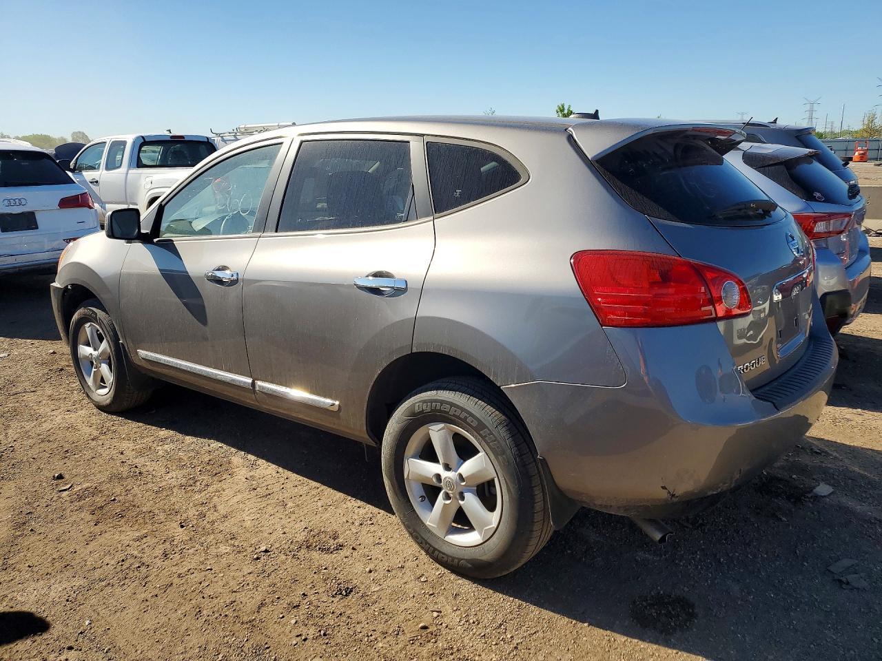 2013 Nissan Rogue S - Фото 2