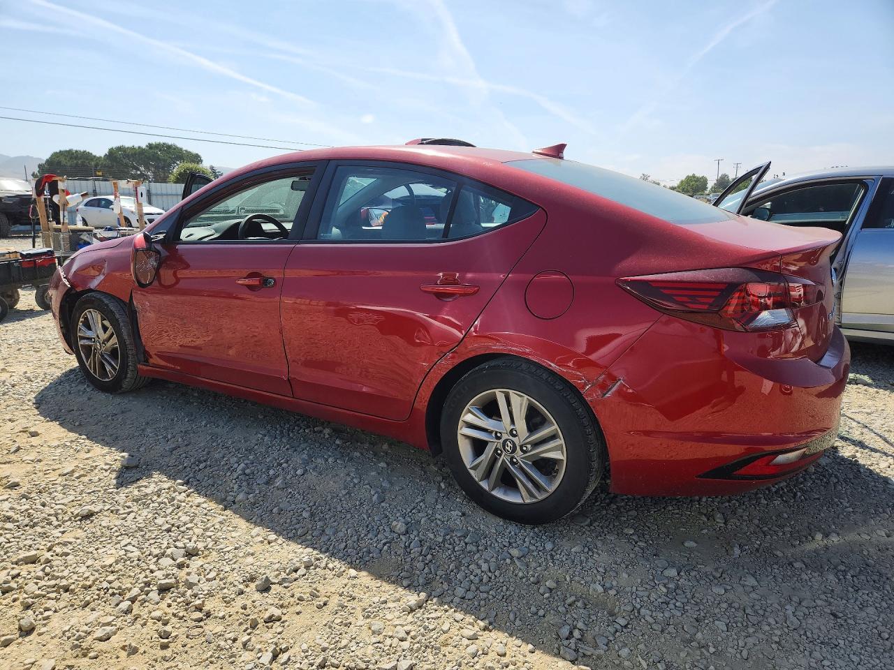 2019 Hyundai Elantra Sel - Image 2