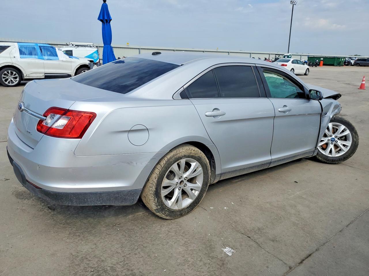 2012 Ford Taurus Sel - Image 3