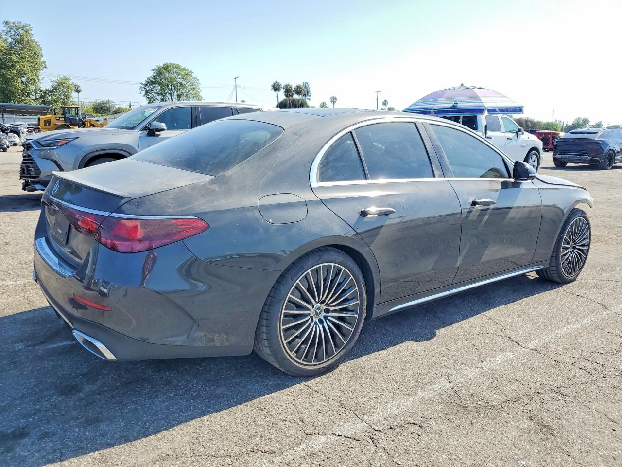 2026 Mercedes-Benz E 350 - Фото 3