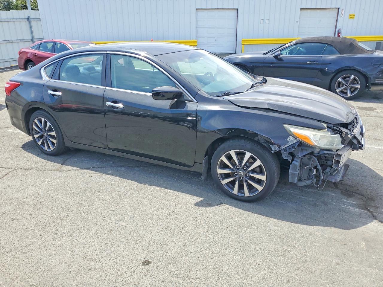 2017 Nissan Altima 2.5 Sv - Image 4