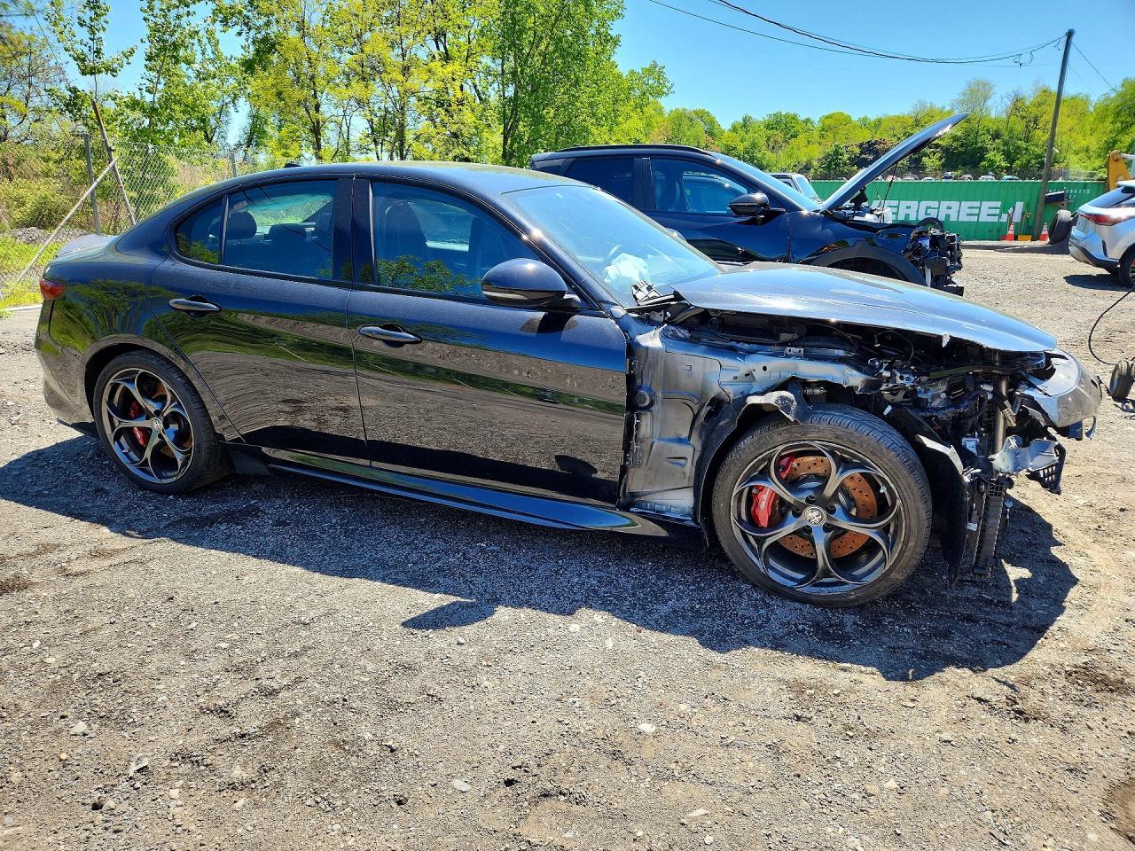 2023 Alfa Romeo Giulia Quadrifoglio - Фото 4