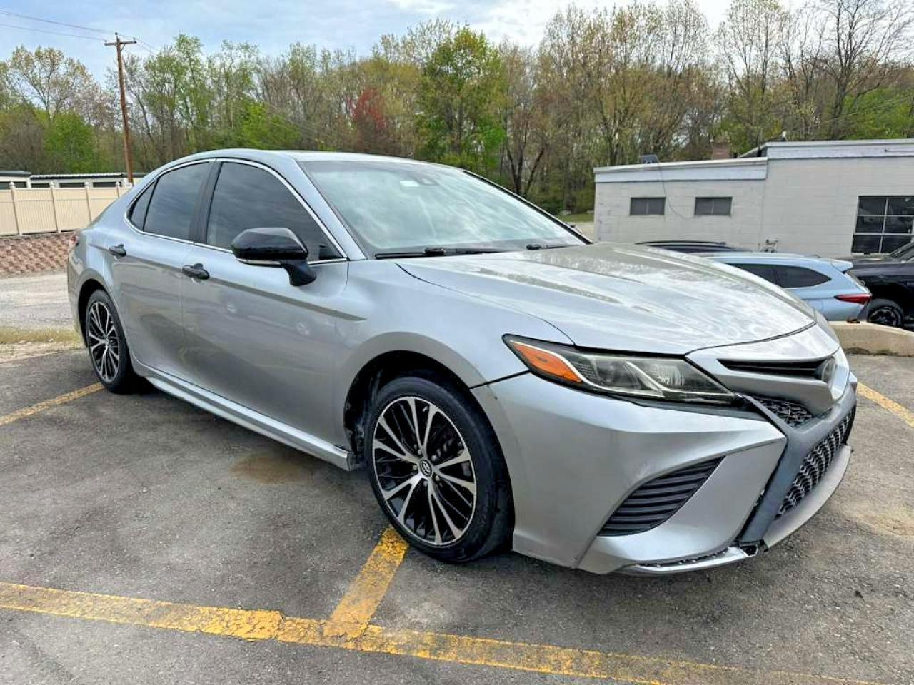 2019 Toyota Camry Se - Image 4