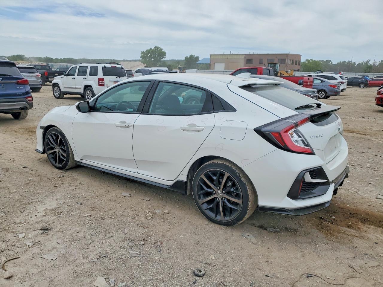 2021 Honda Civic Sport - Фото 2