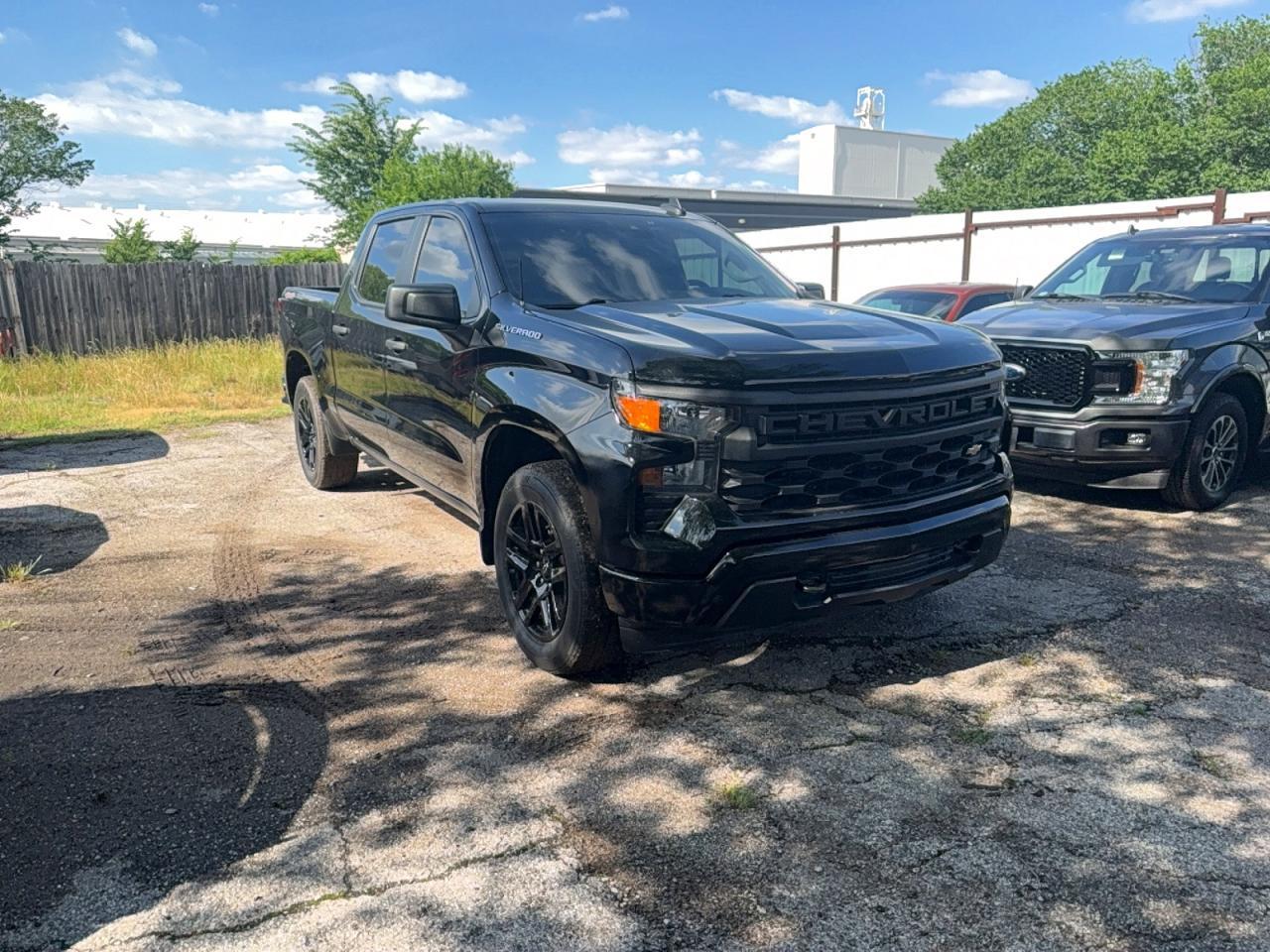 2024 Chevrolet Silverado K1500 Custom