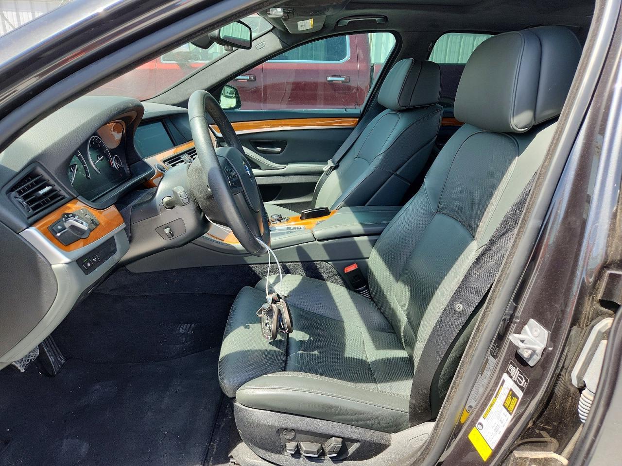 2013 BMW 550 - Image 7