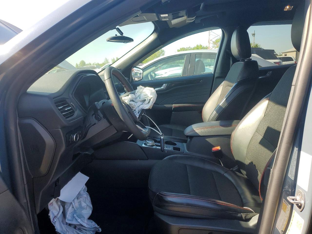 2025 Ford Escape St Line - Фото 7