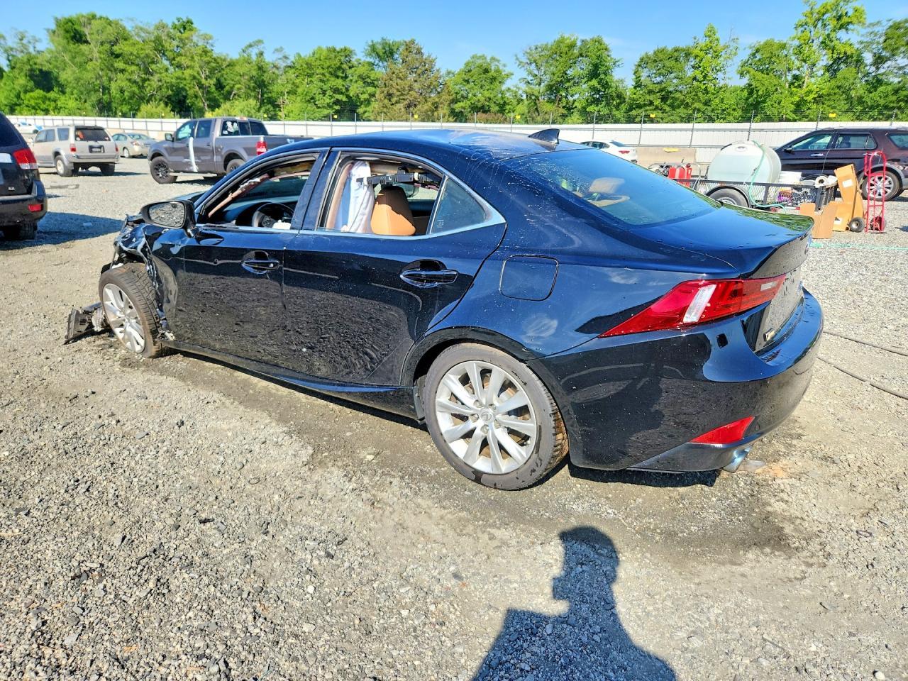 2016 Lexus Is 300 - Image 2