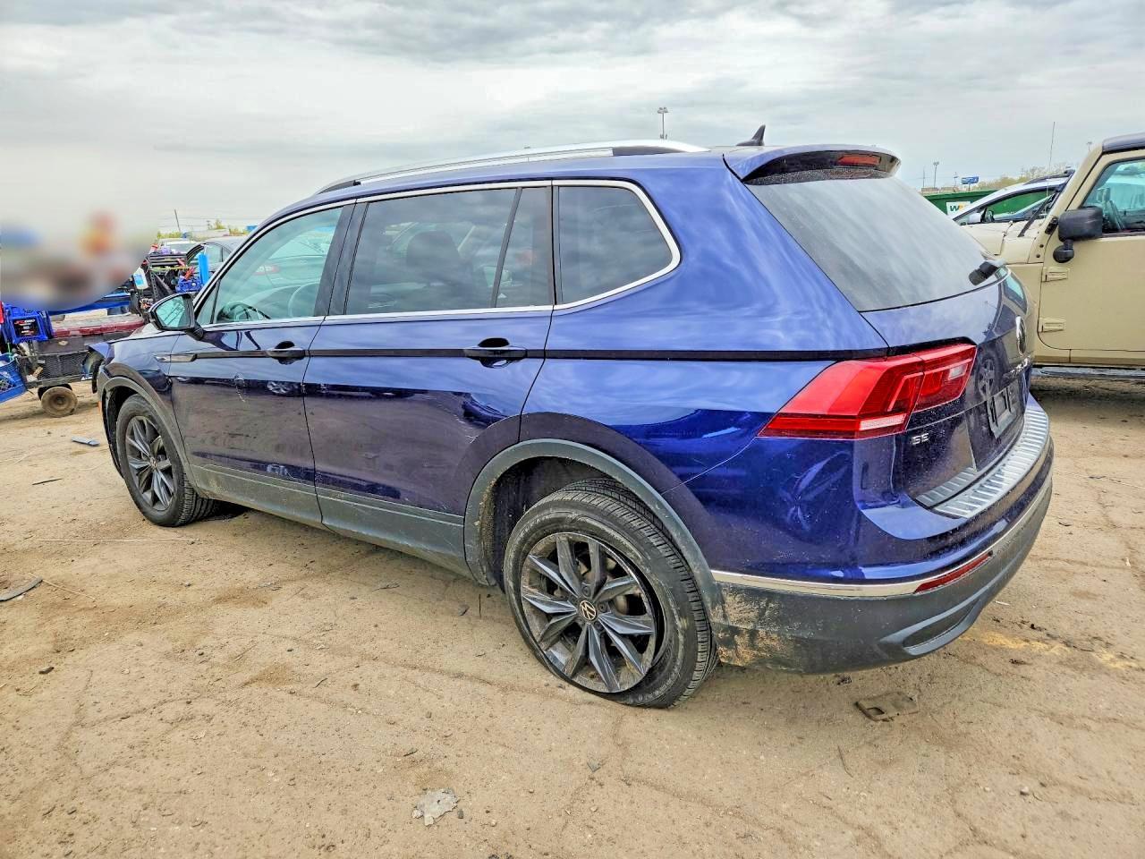 2023 Volkswagen Tiguan Se - Image 2
