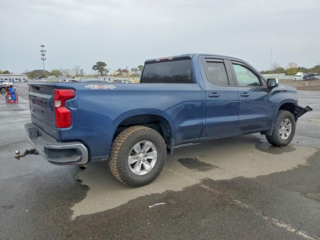 2021 Chevrolet Silverado K1500 Lt - Фото 3