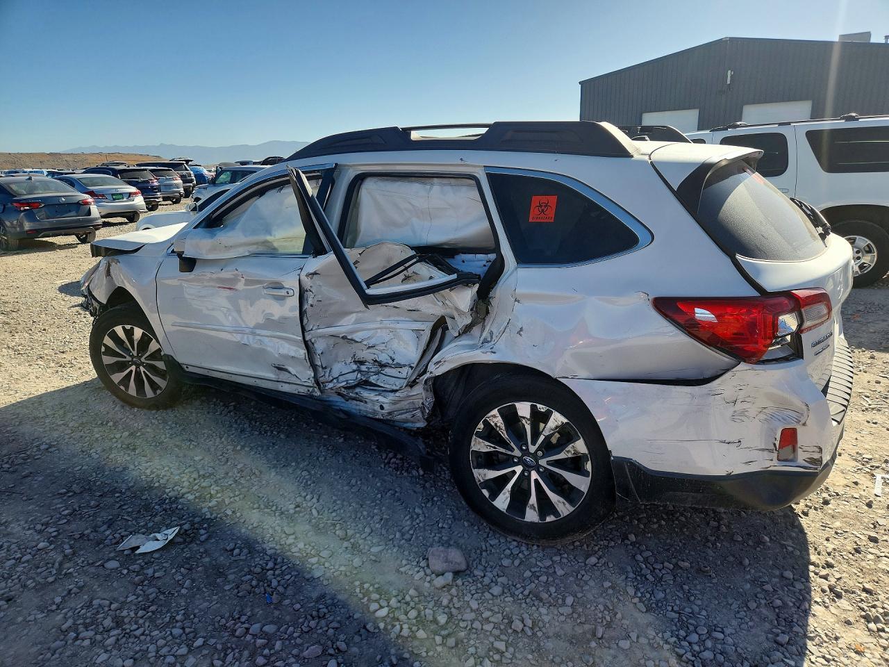 2015 Subaru Outback 2.5I Limited - Фото 2