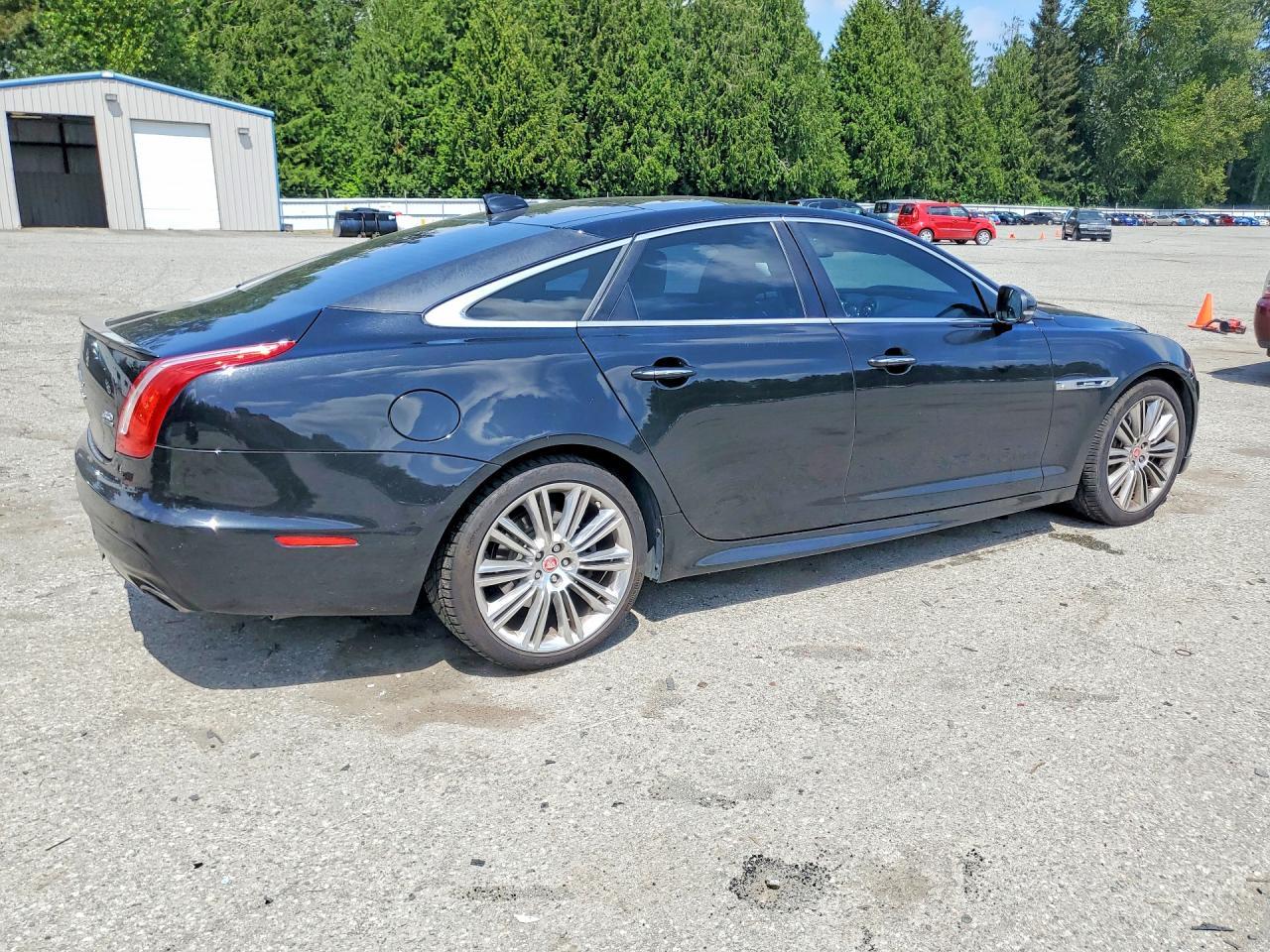 2016 Jaguar Xj - Фото 3