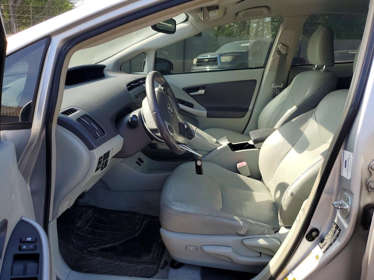 2010 Toyota Prius Iv - Фото 7