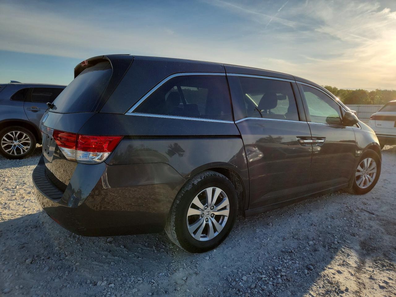 2014 Honda Odyssey Exl - Фото 3