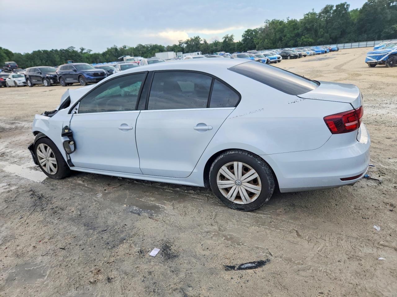 2017 Volkswagen Jetta S - Фото 2