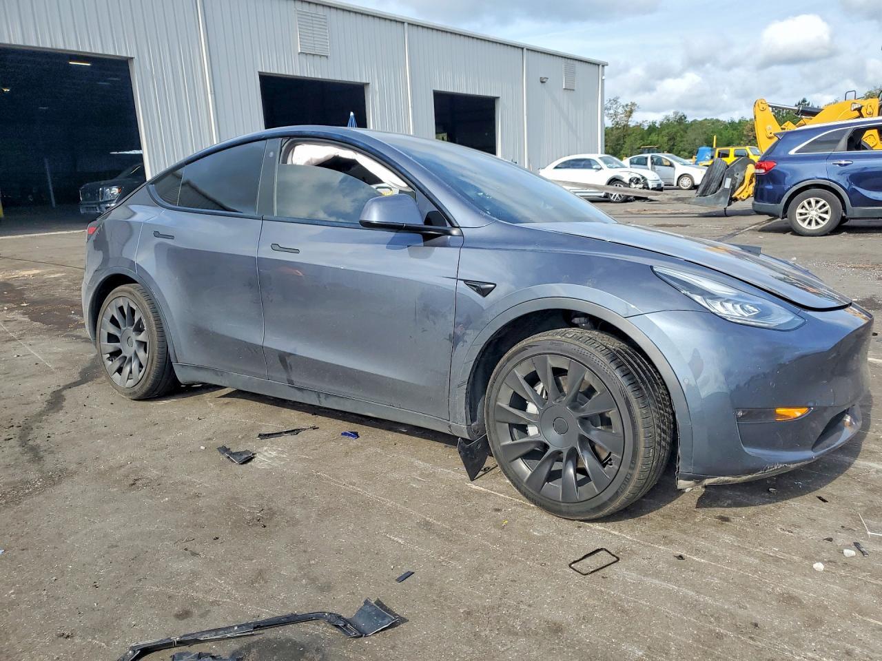 2021 Tesla Model Y - Image 4