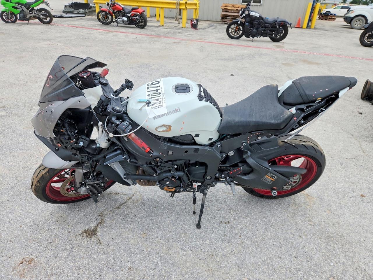 2025 Kawasaki Zx636 K - Image 3