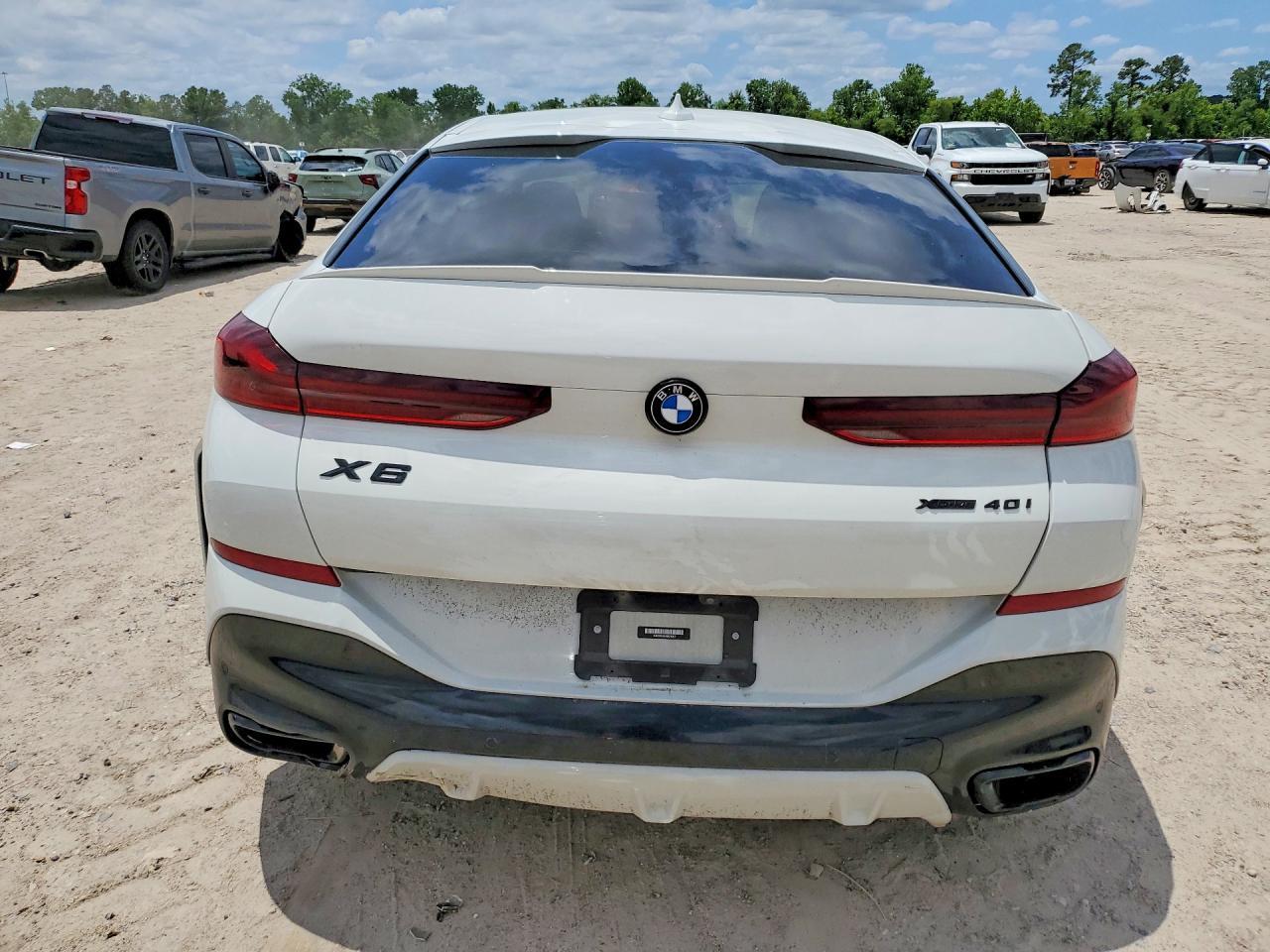2022 BMW X6 xDrive40I - Image 6