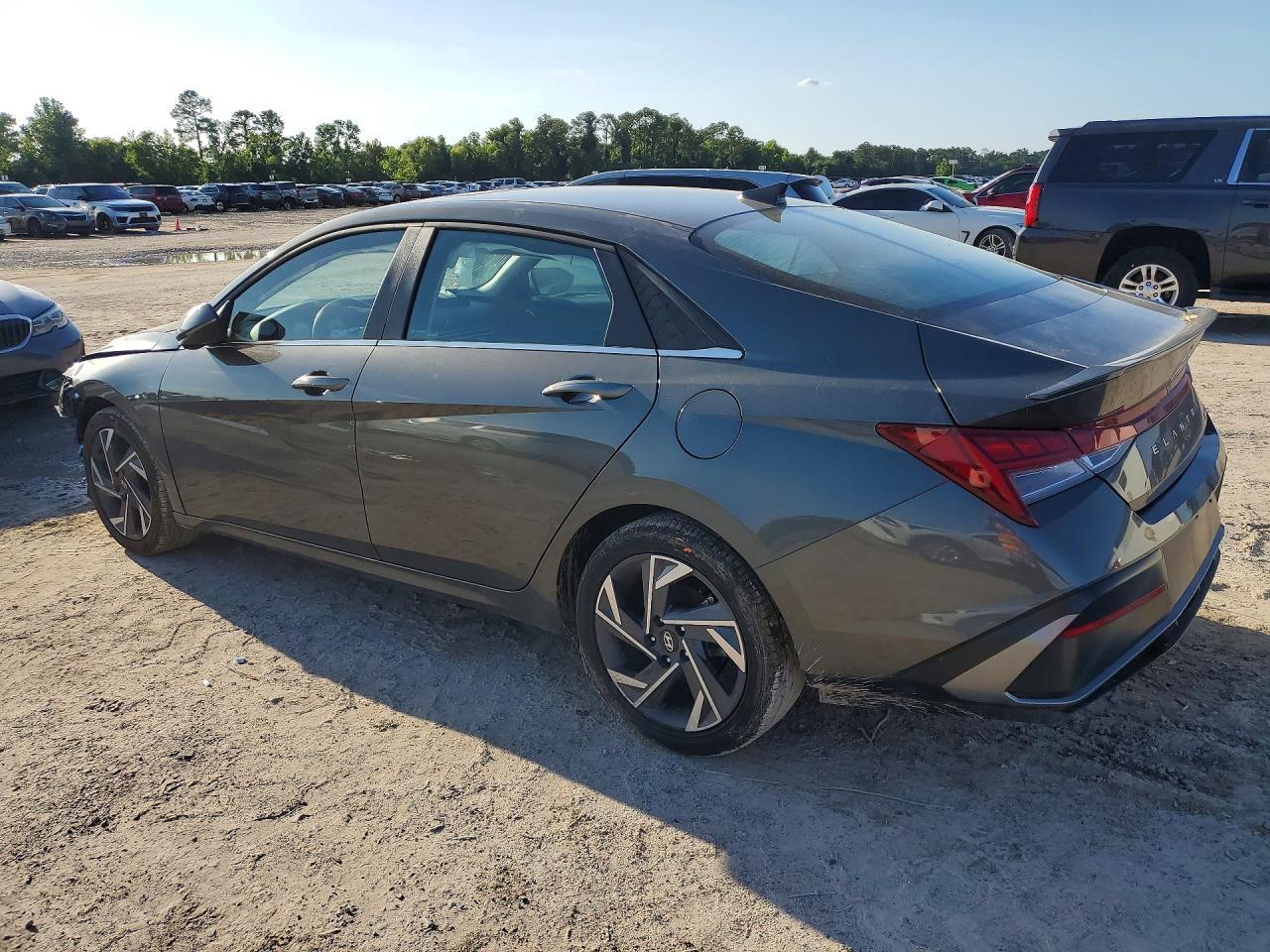 2025 Hyundai Elantra Limited - Image 2