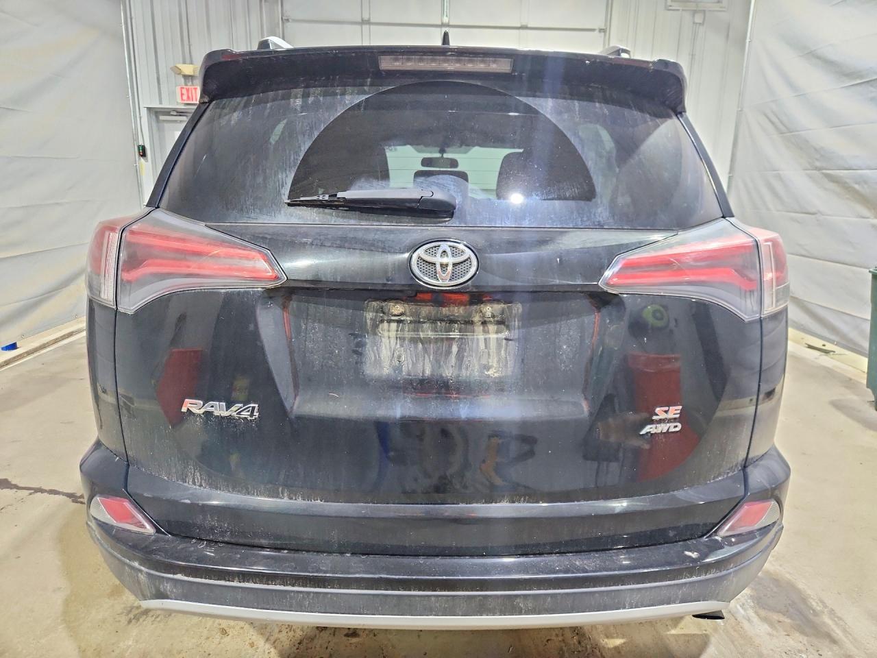 2016 Toyota Rav4 Se - Image 6