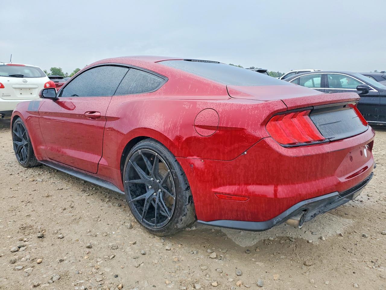 2018 Ford Mustang - Фото 2