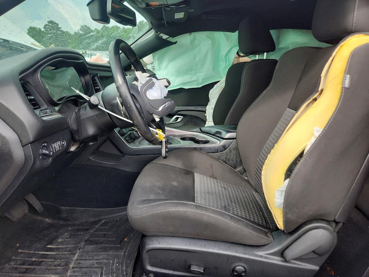 2022 Dodge Challenger R - Image 7