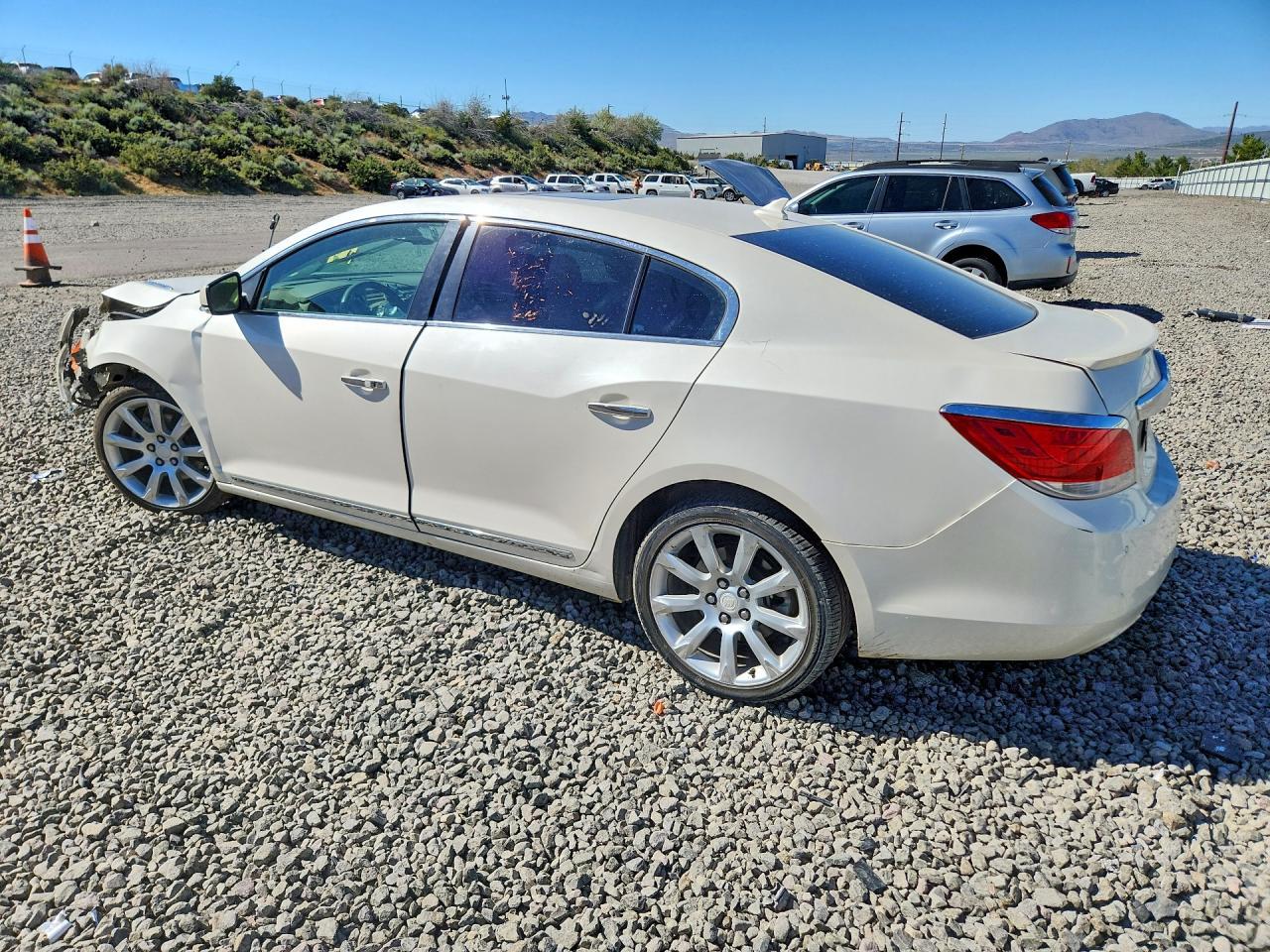 2011 Buick Lacrosse Cxs - Image 2