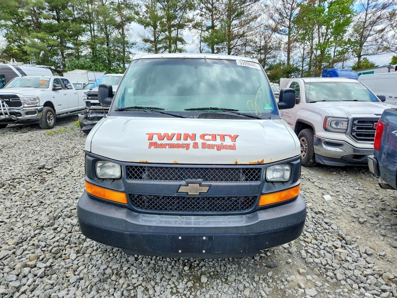 2016 Chevrolet Express G2500 - Фото 5