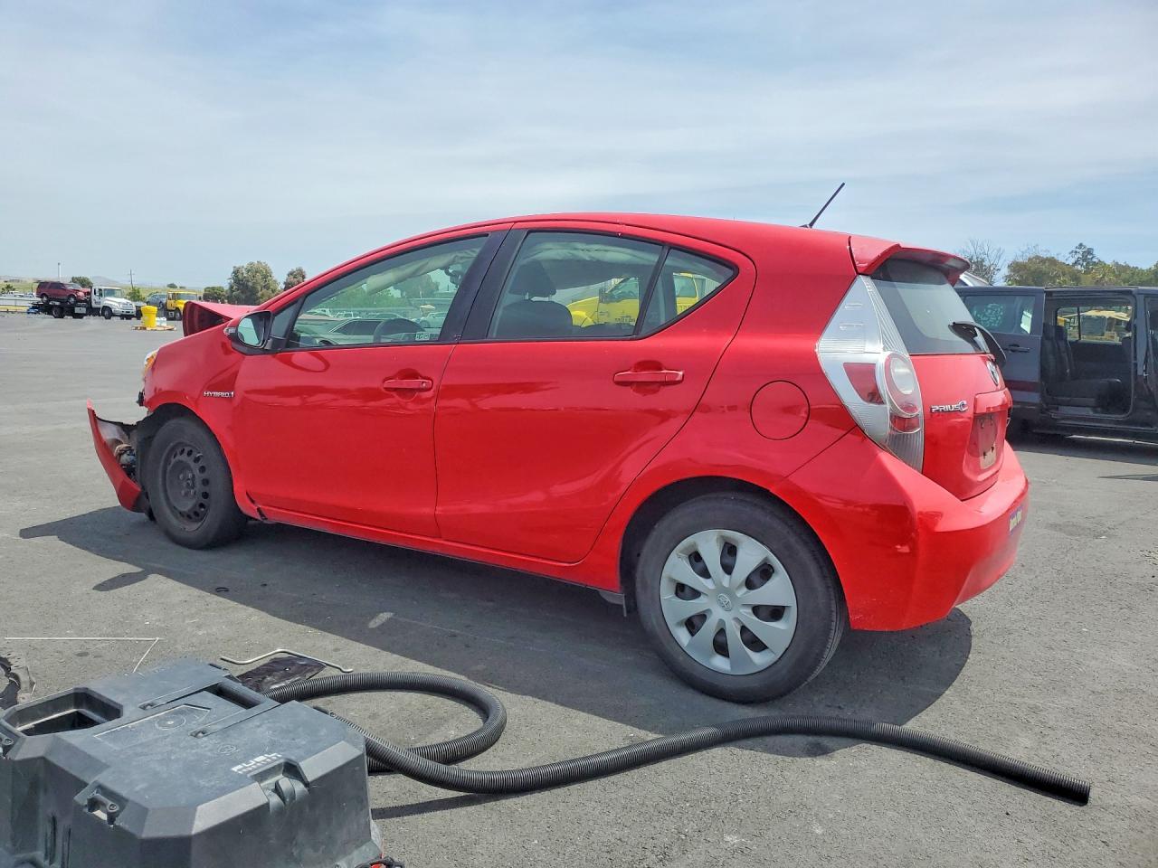 2014 Toyota Prius C Two - Фото 2