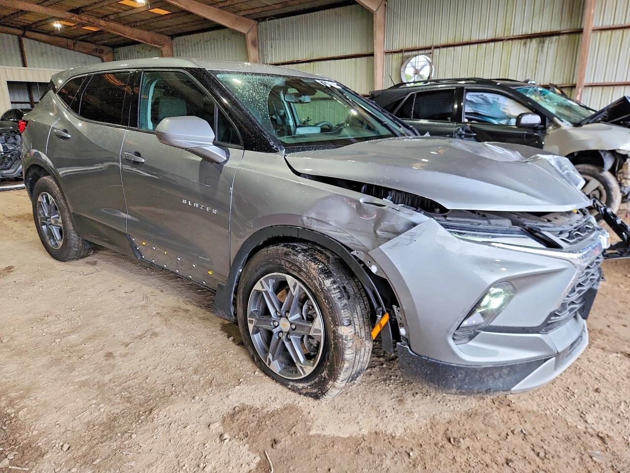 2025 Chevrolet Blazer 2Lt - Image 4