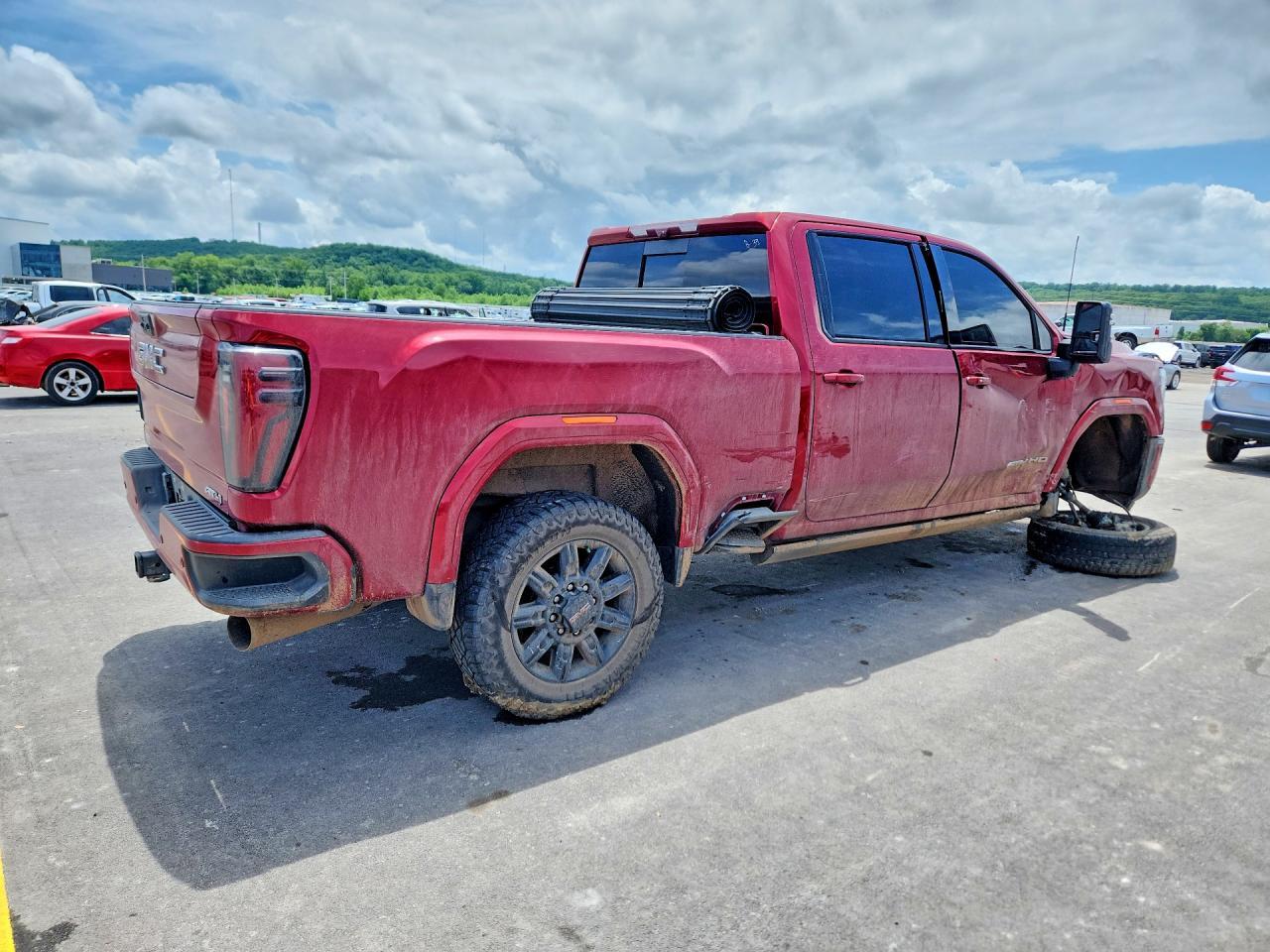 2024 GMC Sierra K2500 At4 - Image 3